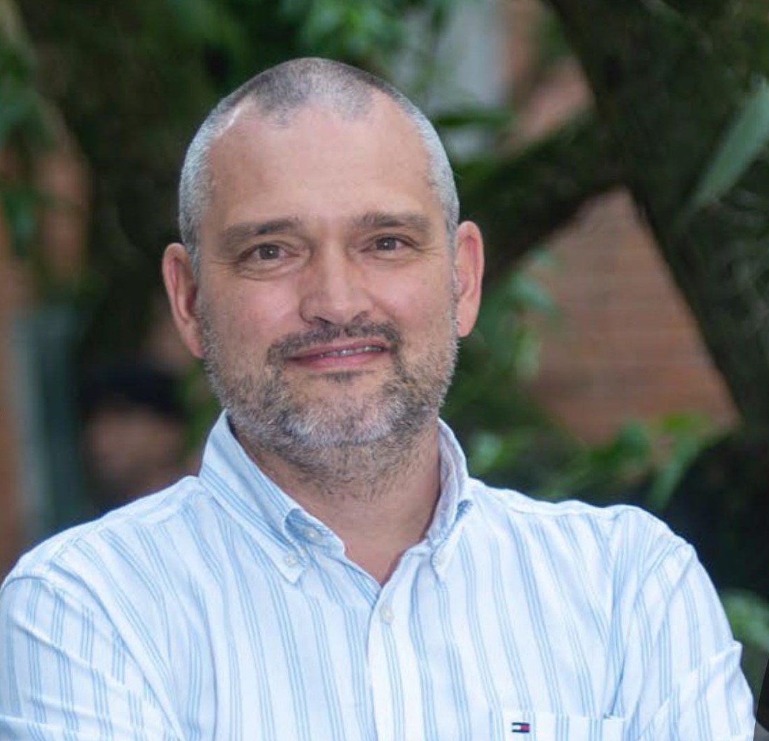 Foto de perfil del experto: Mario César Vélez